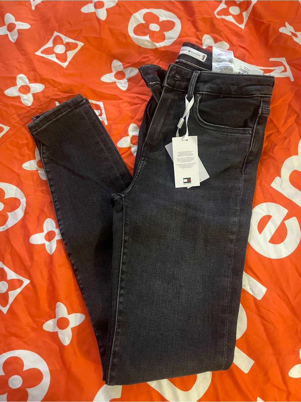 Tommy Hilfiger Women’s Charcoal Black Skinny Jeans